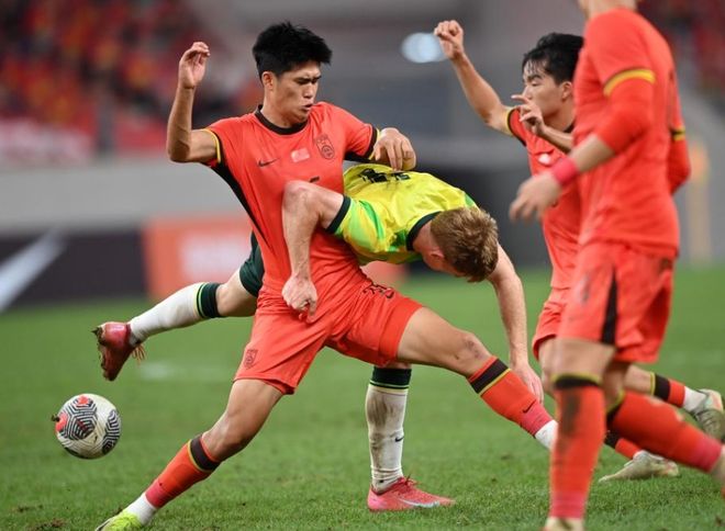 U23亚洲杯|进球不容易，彭啸制造惊喜！中国队获得关键胜利