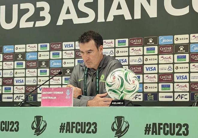 不服！澳洲将帅批U23国足：射1脚就进+下半场龟缩 70年代丑陋踢法