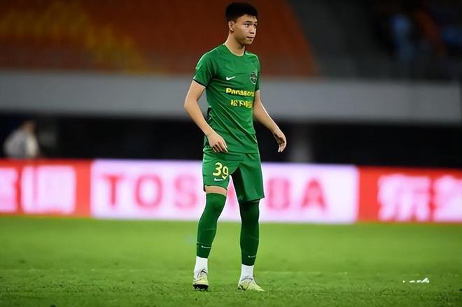 U23国足亚洲杯踢泰国首发预测！多个位置迎来新面孔，王钰栋替补