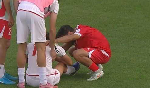 12天前刚1-0赢U23国足 伊朗亚洲杯0胜垫底 众将崩溃躺地+哭成泪人