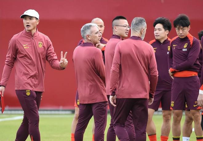 大换血！邵佳一治军严格或重新洗牌国足阵容，近一半国脚恐遭淘汰