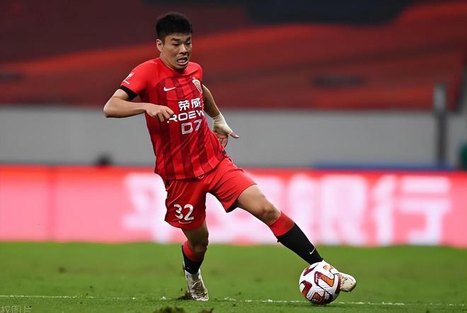 李帅刚官宣离开申花队，就得到国青主帅赏识，首次出任国字号教练