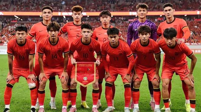 复盘国足0-0泰国：王钰栋展现明星价值，下半时换人有待商榷