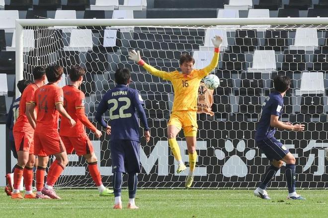 国足亚洲杯3消息！最早去吉达，王钰栋对自己不满，安东尼奥发声