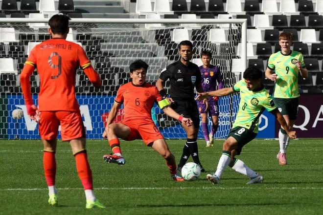 1月17日亚洲杯1/4决赛+直播： 国足VS乌兹别克，李昊是头号功臣