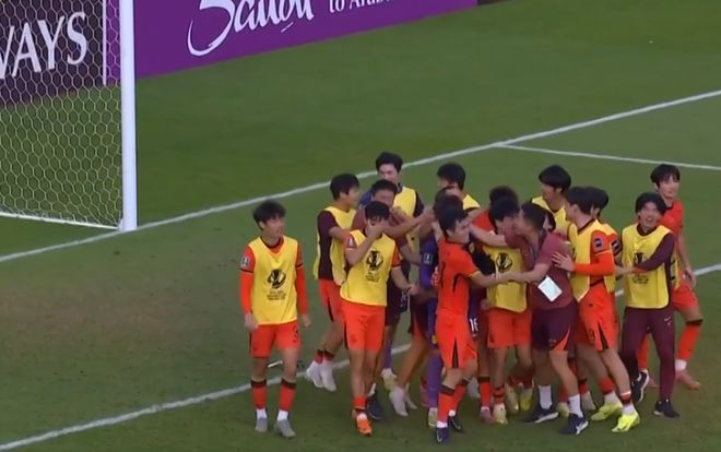 4-2，国青再创历史，半决赛对阵越南，李昊玩心理，成功拯救队友