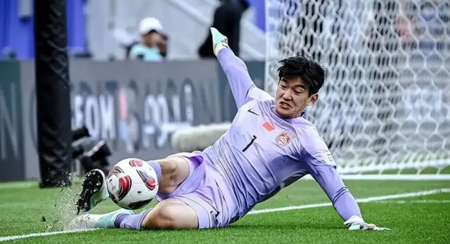 李昊原来是国足主帅的红人，颜骏凌国足的主力位置或将不保