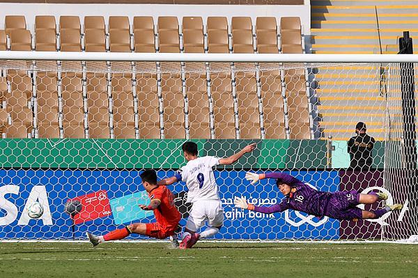 胖马识球丨U23国足的惊叹“昊”，面对生死时刻他笑了