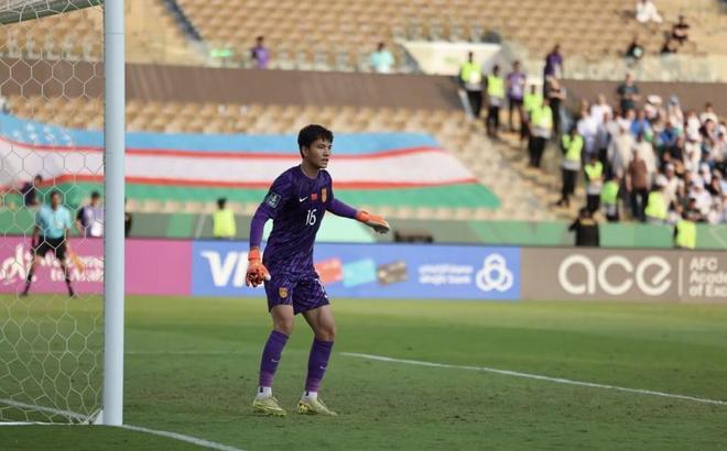 封神！门将李昊全场贡献10次神扑，改写U23国足的亚洲杯历史