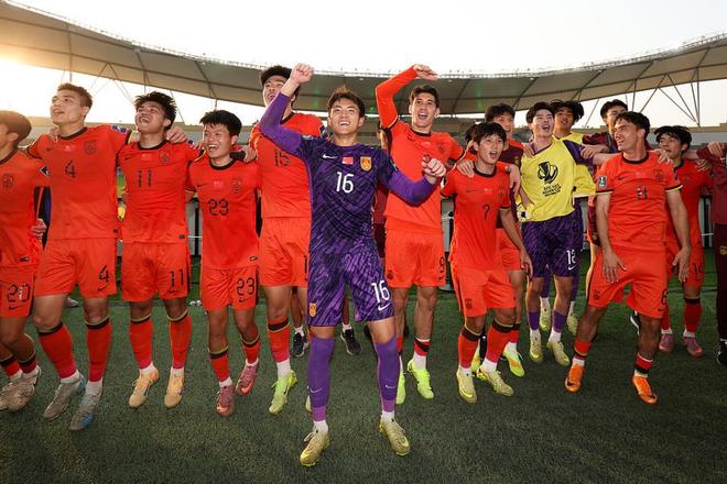 42岁国足前队长遭怒喷！诋毁U23后辈：点球赢没意义 光去练防守的