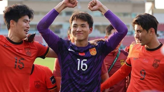 越南队4战全胜、中国队4战0丢球，最利之矛遇最厚之盾，谁将最终破局？