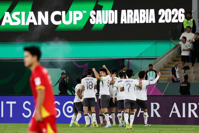 成功复仇！U23国足2个月前熊猫杯0-1负越南，如今3-0轻松取胜