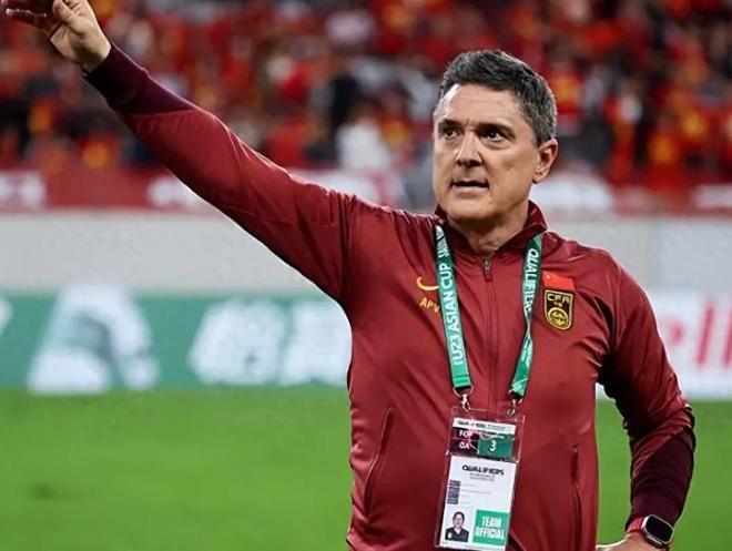 3-0！创历史！安东尼奥2波换人一战封神，国足完胜越南晋级决赛