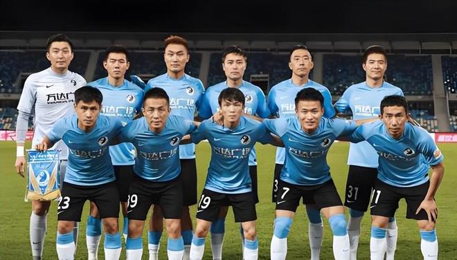 喜讯！大连英博下个月迎来两位久违前锋，都会从沙特驰援李国旭