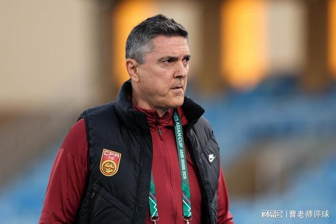 国足帅位or国奥蓝图？安东尼奥的十字路口，指向中国足球真正命门