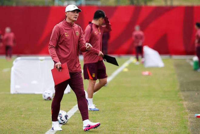 2-0！3-0！中国男足双喜临门，U23和国足都赢了，邵佳一首秀完美