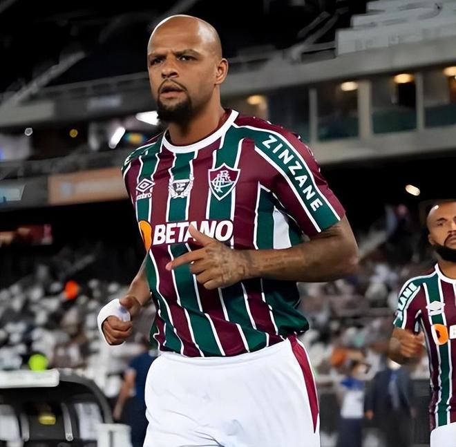 中國足壇2026年迎來首位大牌巨星！曾是巴西隊主力，已官宣確認