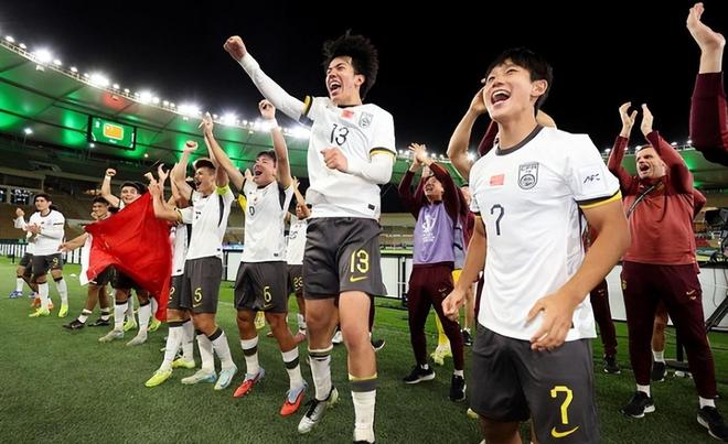 真自信！籃球名嘴大膽預言：U23國足100%奪冠，日本隊運氣到頭了