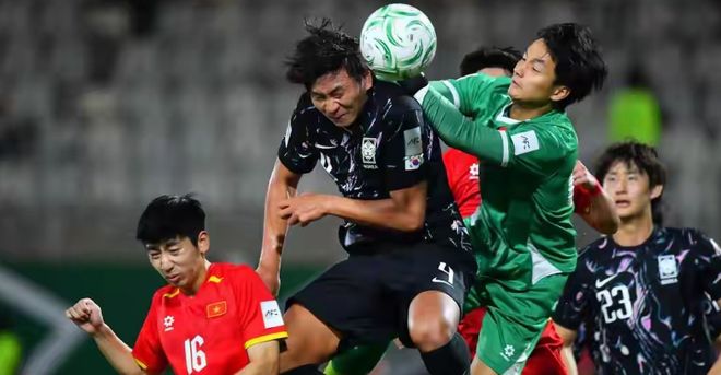 亚足联确认！国足又一猛将复出，韩国爆冷输越南，日本压力骤增！