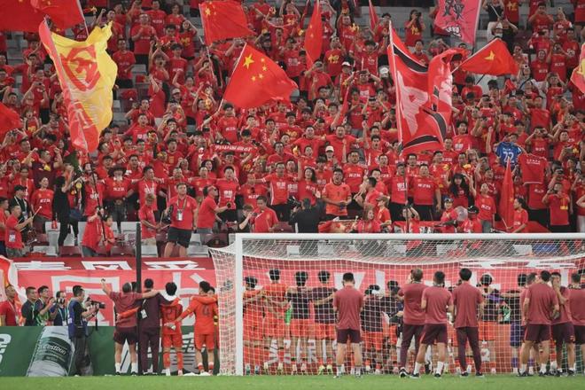 中国足球和日本足球，谁会赢？