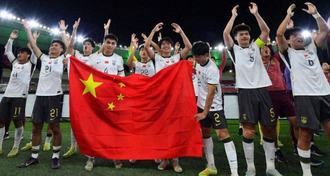 国足决战日本！央视罕见提目标，范志毅一针见血：不夺冠也没关系