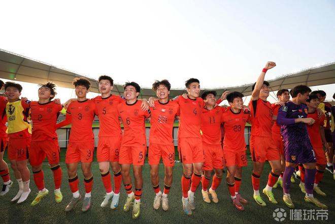 苏东：今晚U23国足不要打对攻，要贯彻大脚加身体&二点加定位