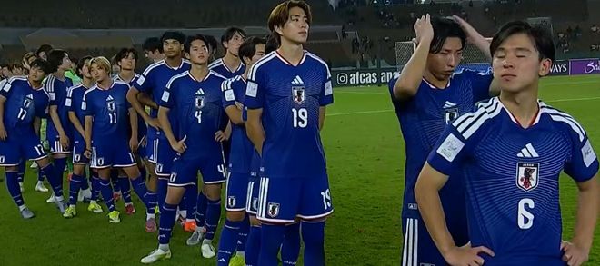 0-4无缘首冠！国足输球因祸得福，赛后收3好消息，李昊掩面痛哭