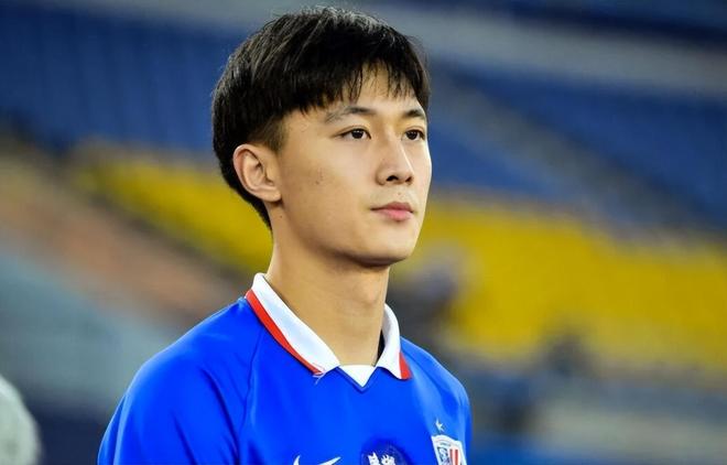 吾米提江未来能达到蒋圣龙的高度吗？球迷直言很看好他，值得期待