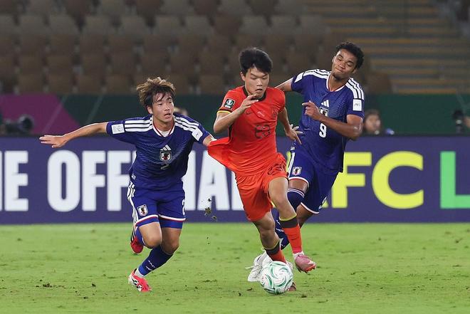 0:4！李昊难以回天，U23国足不敌日本，无缘冠军仍创造最佳成绩
