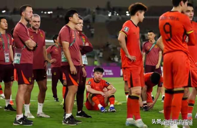 国青防线10分钟连吞两弹，四比零败给日本，邵佳一说了一句话