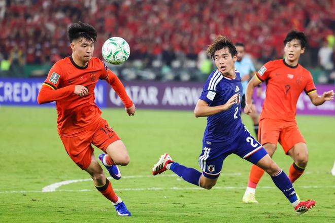 时隔22年中国男足再进亚洲杯决赛，夺得亚军，创U23最佳战绩