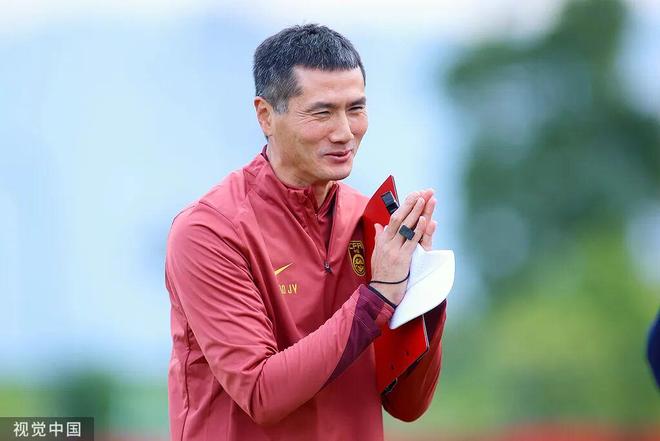 再战老对手！国足今日与乌兹别克斯坦热身 此前友谊赛2连胜