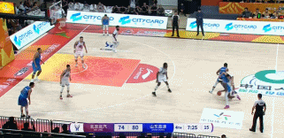 还是有东西的!斯佩尔曼11中7&三分5中3拿到18分9板2助 还是有东西的!斯佩尔曼11中7&三分5中3拿到18分9板2助