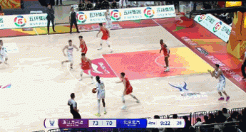 悬念回来了！张知垚三分追平比分 北京最多落后15分