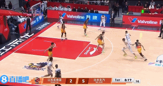 来得很快！周琦外传 赵睿45°角三分发炮轰进&拿下首钢生涯第一分