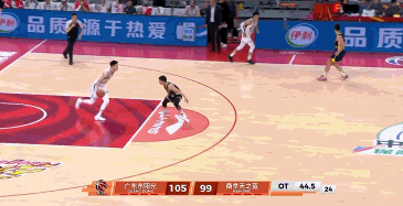 生涯新高！郭昊文突破打成2+1 个人得分达到42分