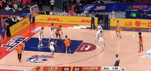 不理想！张镇麟2次出现三不沾 全场12投仅3中拿到10分