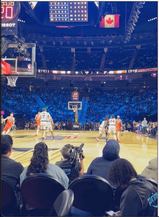 招牌绝技!亚历山大底线突破漂移后仰命中 雷霆打停马刺 招牌绝技!亚历山大底线突破漂移后仰命中 雷霆打停马刺