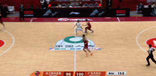 弹道很正！浙江落后2分 吴前最后一攻绝命三分可惜磕筐而出！