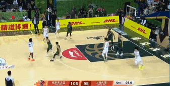 无力回天！张镇麟12中7拿到19分3板 三分5中2