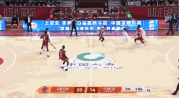 拿手好戏！迪亚洛中线抢断反击双手挂筐暴扣