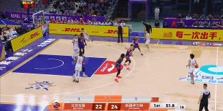 外线开炮！伊力福拉提连中三分 帮助球队打停北控