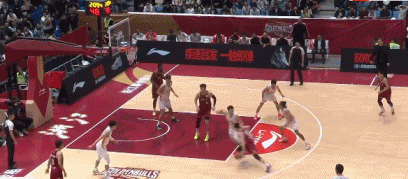 这是要一波带走?浙江第四节打出18-0的高潮反超并领先福建10分 这是要一波带走?浙江第四节打出18-0的高潮反超并领先福建10分