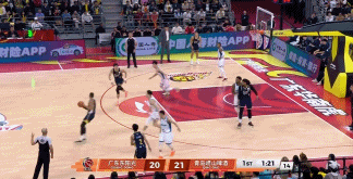 率先发力！奎因首节5中4拿到14分4板3助2断1帽 三分3中3