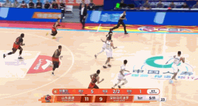 敢信吗?高诗岩追身三分打停深圳 开场三分球3中3 敢信吗?高诗岩追身三分打停深圳 开场三分球3中3