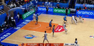 游刃有余！赵睿16分钟5中3拿到7分4板5助2段 正负值+22