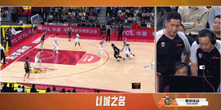 很亏!萨林杰补篮不中丢掉球权 杜锋挑战也失败了 很亏!萨林杰补篮不中丢掉球权 杜锋挑战也失败了