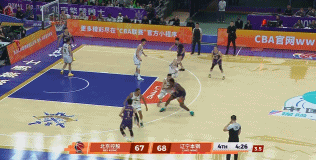 神仙打架！佩里撤步打板三分反超回来 辽宁喊停