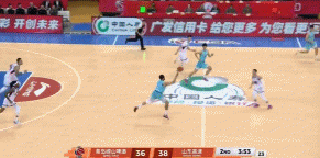 大举反击！王睿泽连得5分 青岛轰出13-2扳平比分打停山东
