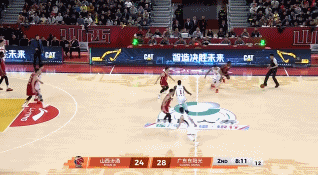 Show time！迪亚洛中线附近抢断反击 罚球线起三步单臂战斧暴扣！